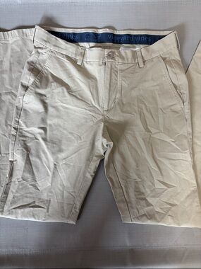 Vineyard Vines Men's 32 x 34 Light Tan performance Front pants